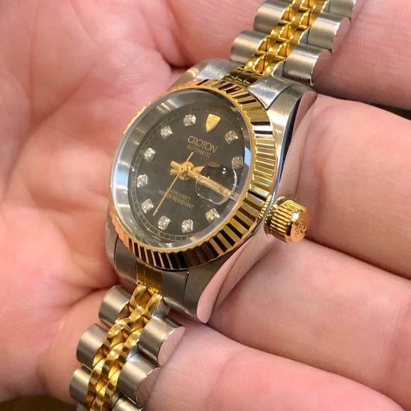 {SOLD} - Picture 2 of 10